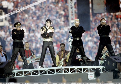 SuperBowlXXVIIHalftimeShow199329.jpg