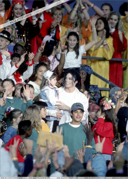 Super Bowl XXVII Halftime Show 1993 (6)