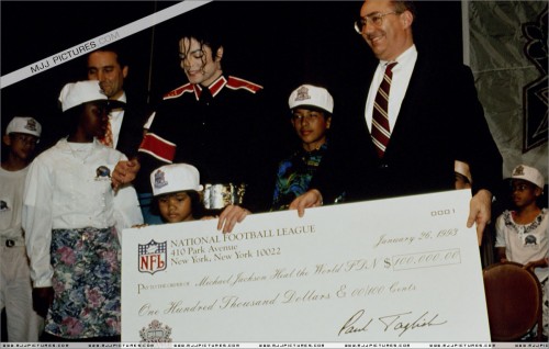 SuperBowlXXVIIPre-ShowPressConference199347.jpg