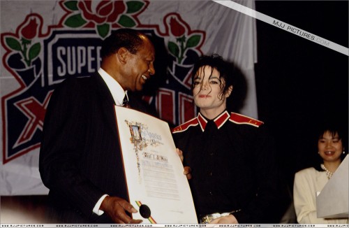 SuperBowlXXVIIPre-ShowPressConference199350.jpg