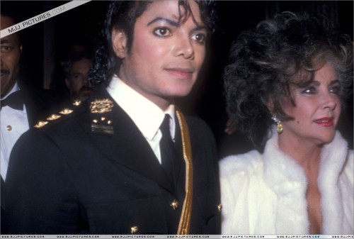 The14thAmericanMusicAwards19864.jpg