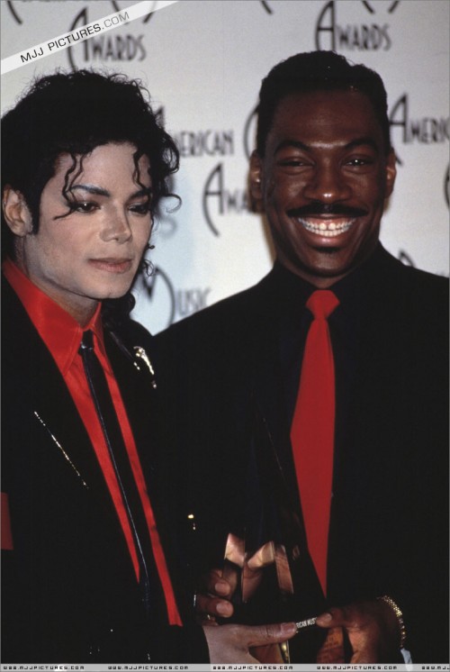 The16thAmericanMusicAwards198917.jpg