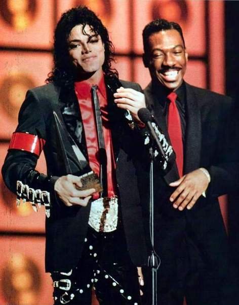 The16thAmericanMusicAwards198934.jpg