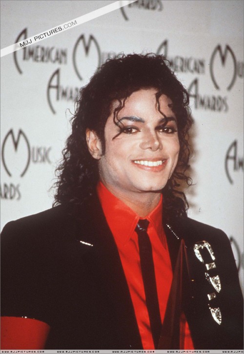 The16thAmericanMusicAwards19899.jpg