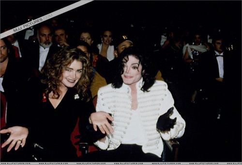 The35thGrammyAwards199321.jpg