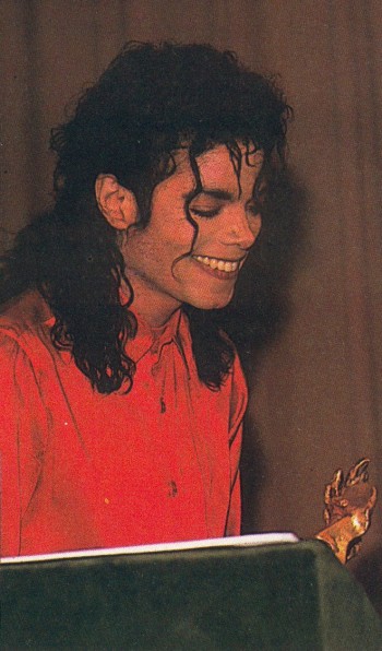 TheBMIMichaelJacksonAward199021.jpg