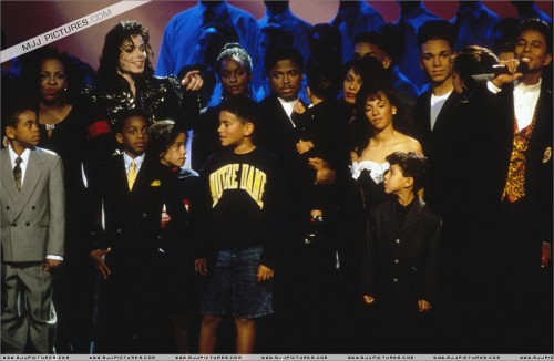 TheJacksonFamilyHonors199414.jpg