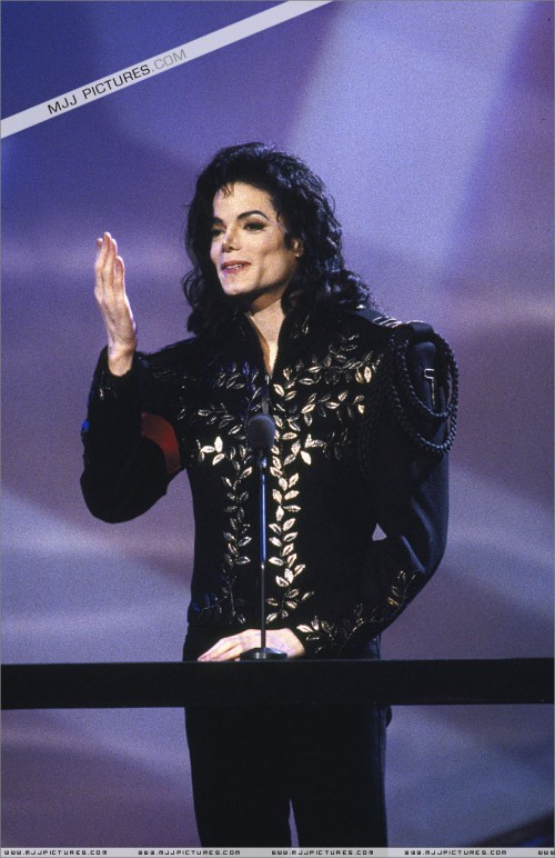 TheJacksonFamilyHonors199432.jpg