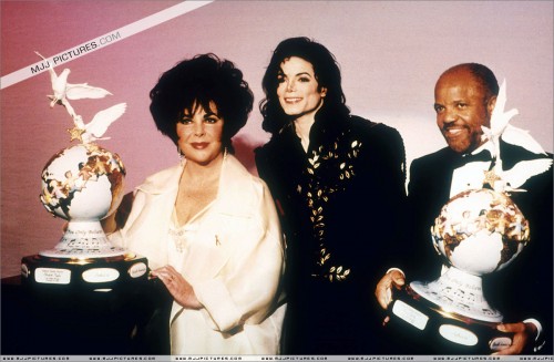 TheJacksonFamilyHonors199437.jpg