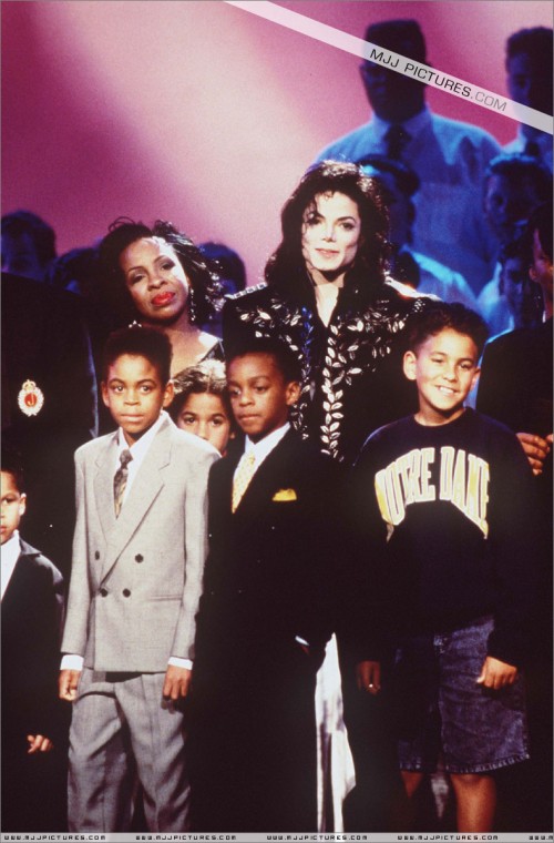 TheJacksonFamilyHonors19948.jpg