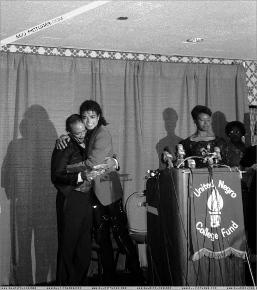 TheUnitedNegroCollegeFund44thAnniversaryDinner198821.jpg