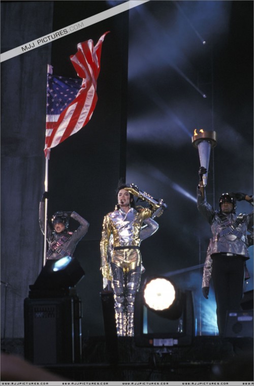 HIStory World Tour (700)