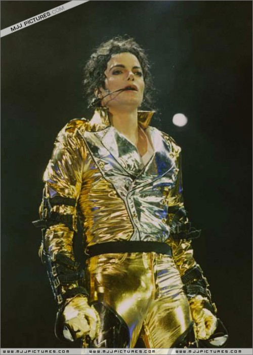 HIStory World Tour (747)