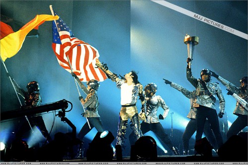 HIStory World Tour (875)