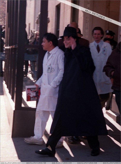 LeavingtheBethIsraelMedicalCenter19958.jpg