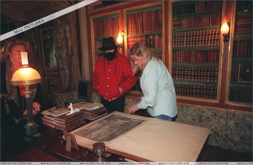 Michael & Debbie Rowe in France 1997 (27)