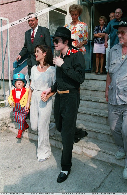 MichaelLisaMarievisitBudapest1994127.jpg