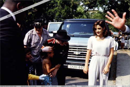 Michael & Lisa Marie visit Budapest 1994 (26)