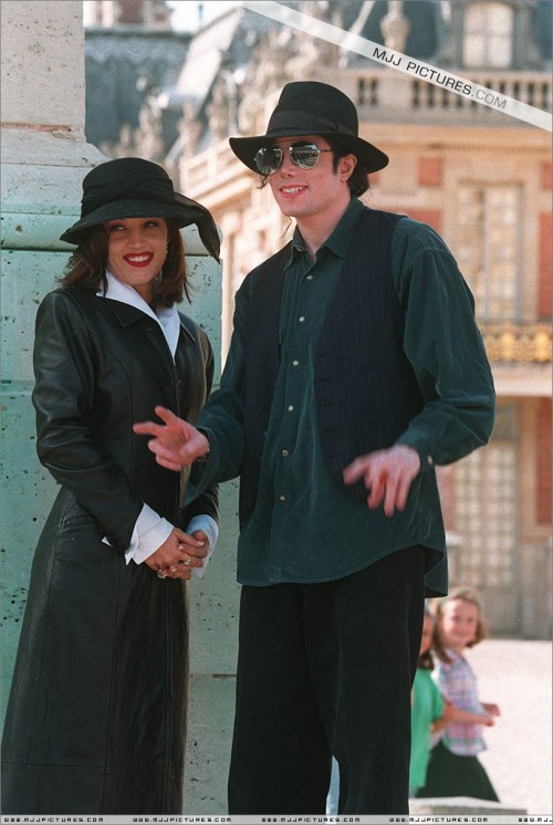 Michael & Lisa Marie visit France 1994 (23)