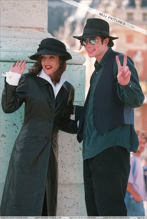 Michael & Lisa Marie visit France 1994 (28)