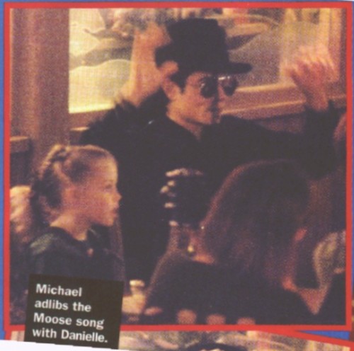 Michael & Lisa Marie visit Six Flags Amusement Park 1995 (3)