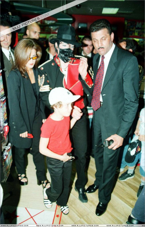 Michael in London 1997 (16)