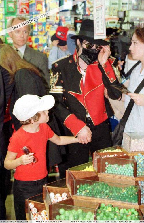 Michael in London 1997 (17)