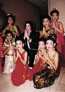 MichaelvisitsBangkok19968.jpg