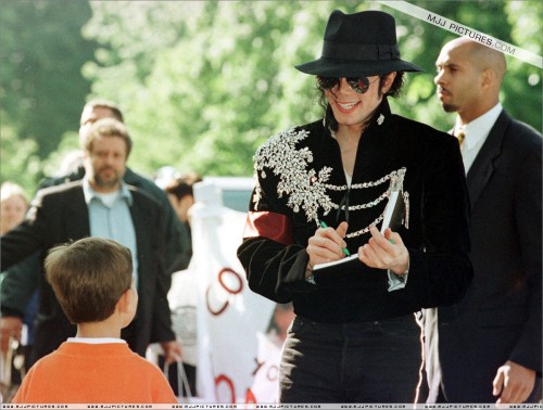 MichaelvisitsBremen199711.jpg