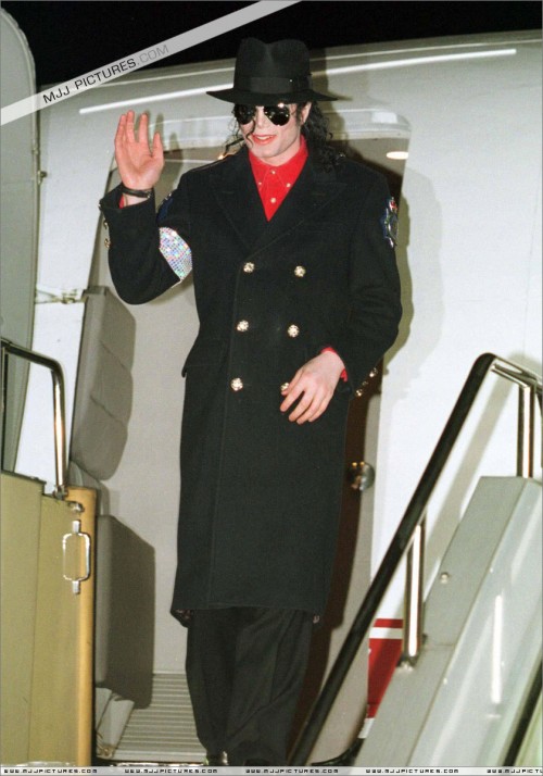 MichaelvisitsJapan19961.jpg