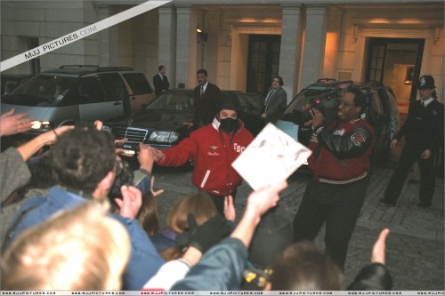 MichaelvisitsLondonFebruary199622.jpg