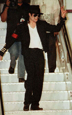 MichaelvisitsManila199612.jpg