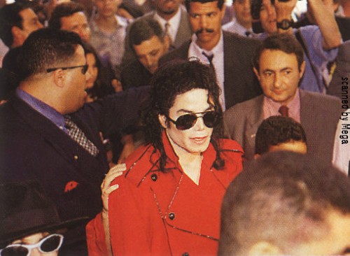 MichaelvisitstheHassanIIMosqueinCasablanca19962.jpg