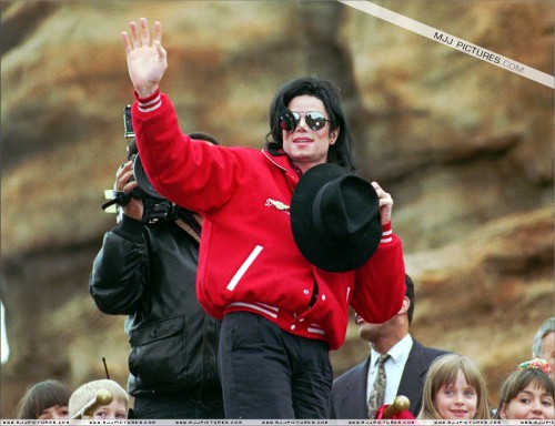 MichaelvisitsthePhantasialandAmusementPark19965e971d.jpg