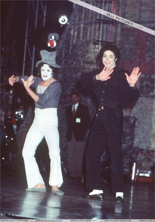 Rehersals for the HBO Special Michael Jackson One Night Only 1995 (32)