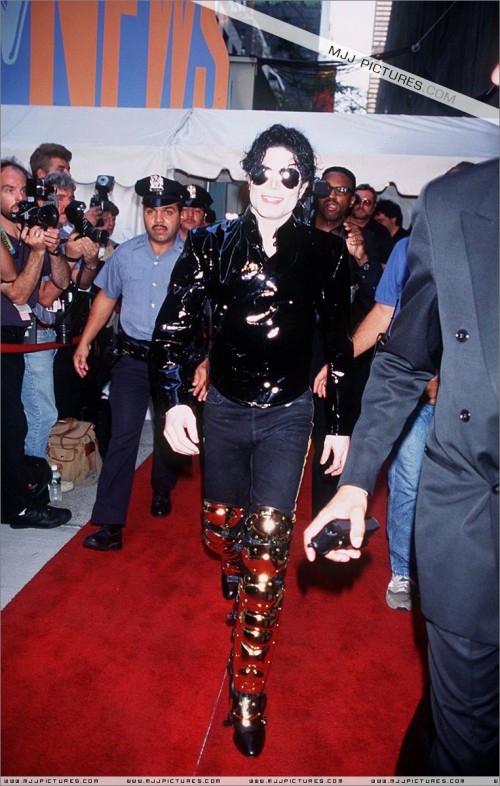 The 12th Annual MTV Video Music Awards 1995 (2)