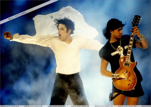 The12thAnnualMTVVideoMusicAwards19955.jpg