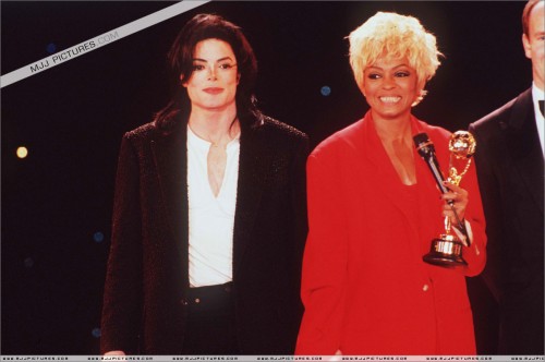 The8thAnnualWorldMusicAwards1996102.jpg