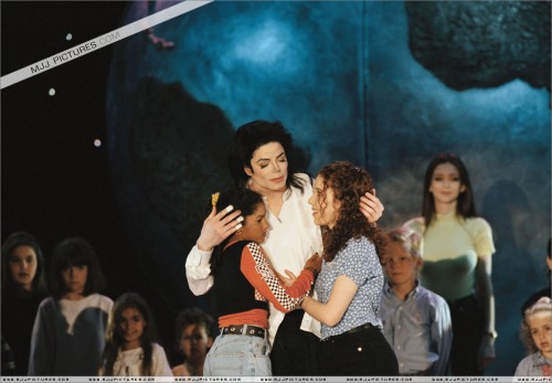 The 8th Annual World Music Awards 1996 (23)