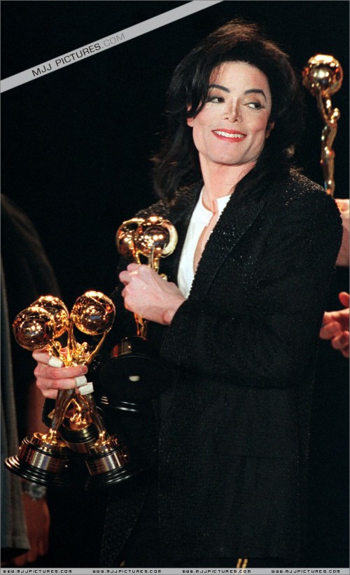 The8thAnnualWorldMusicAwards199662.jpg