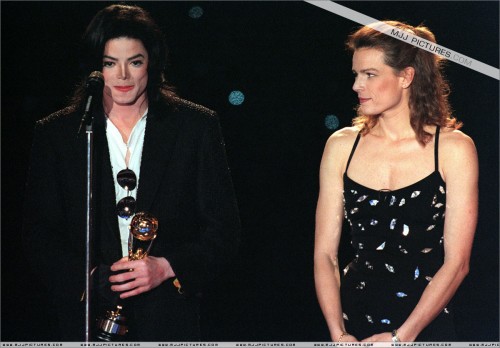 The 8th Annual World Music Awards 1996 (76)