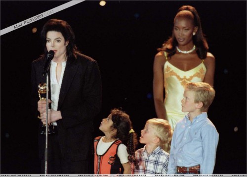 The 8th Annual World Music Awards 1996 (91)