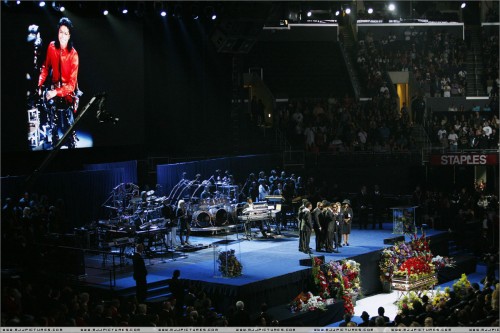 MichaelJacksonsMemorial36.jpg