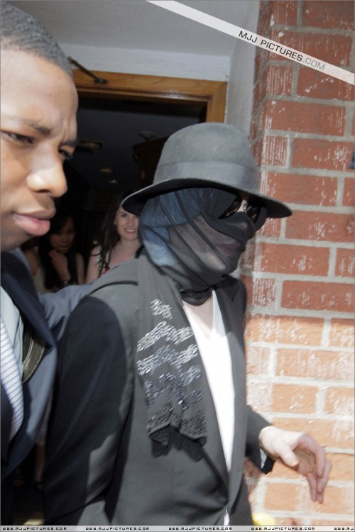 Michael visits doctor (April 22) (4)