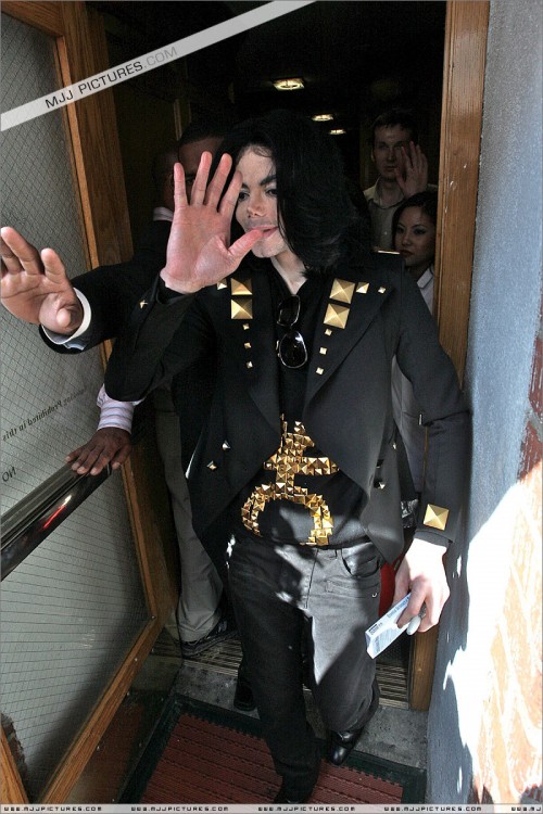 Michael visits doctor (May 15) (19)