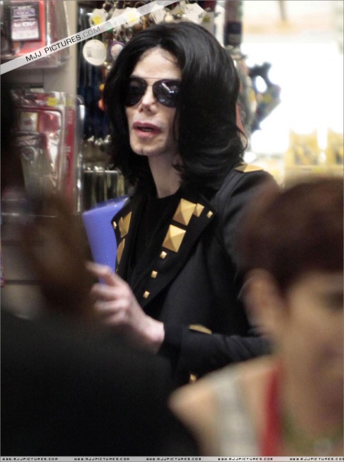 Shopping at Tom's Toys (May 15) (29)