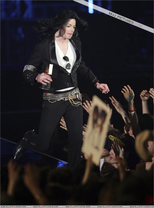 TheMTVVideoMusicAwardsJapan200656.jpg