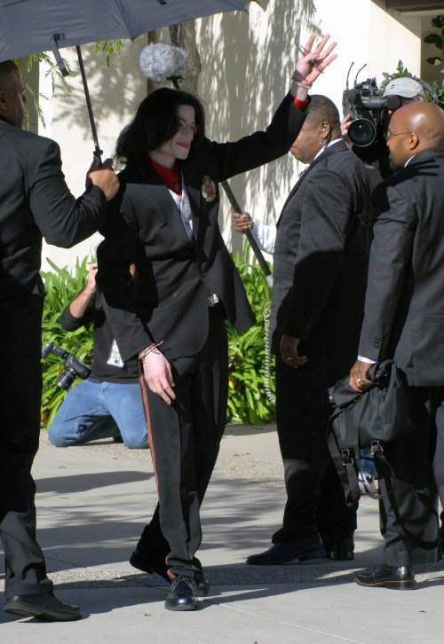 SANTA MARIA, CA FEBRUARY 1: Pop Star Michael Jackson arrives at the Santa Barbara Superior courthous