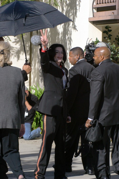 SANTA MARIA, CA FEBRUARY 1: Pop Star Michael Jackson arrives at the Santa Barbara Superior courthous