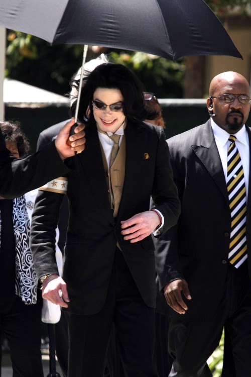 SANTA MARIA, CA - MAY 16: Michael Jackson smiles as he leaves the Santa Barbara County Courthouse af